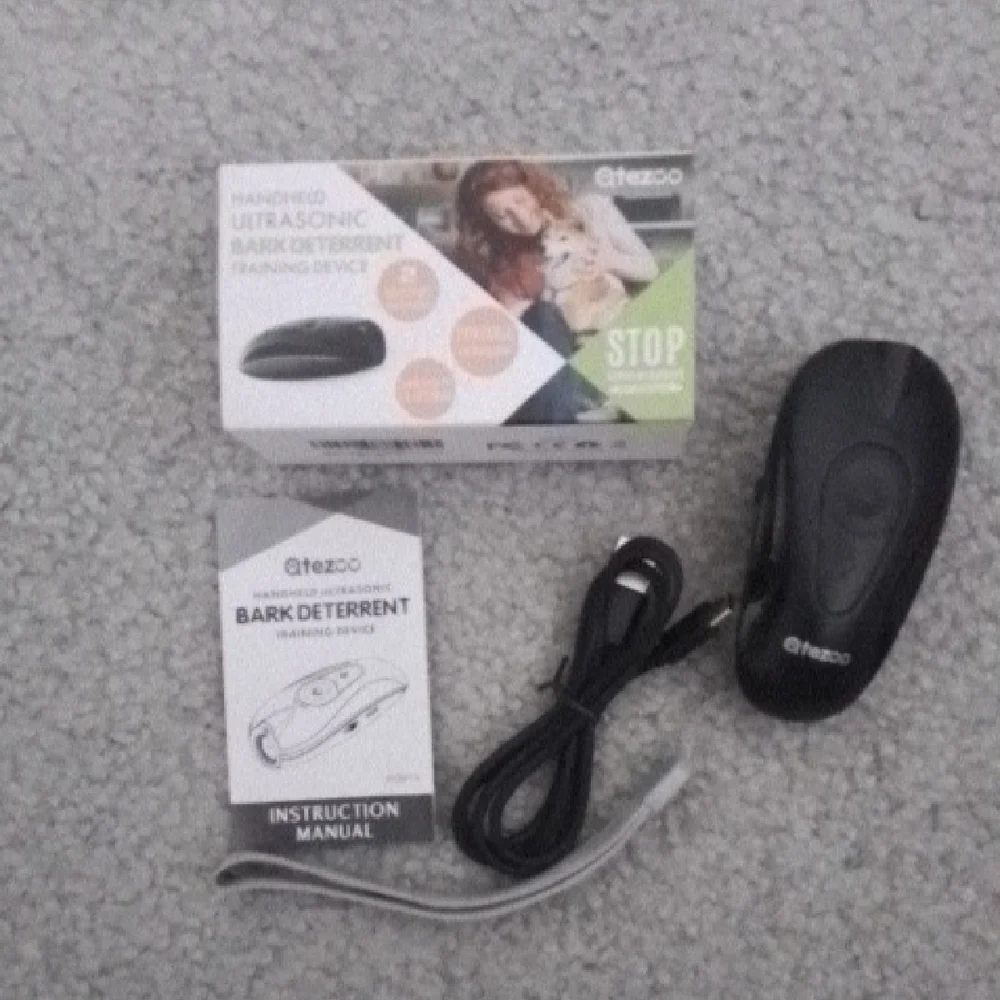 Handheld Ultrasonic Bark Deterrent - Black